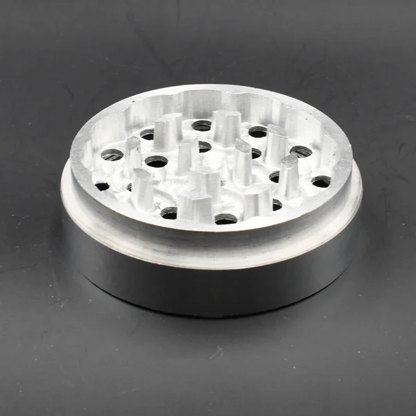 4-Piece Medium Metal Grinders - Image 7