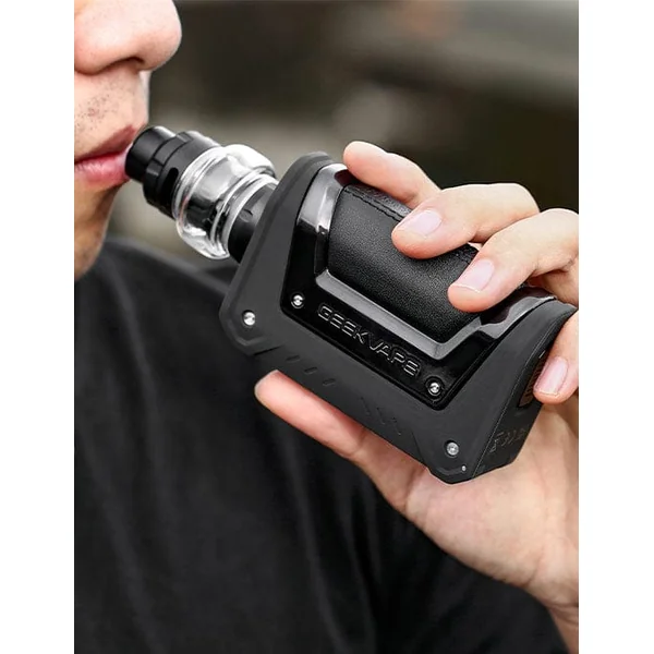 GeekVape L200 Classic 200W Starter Kit - Image 3