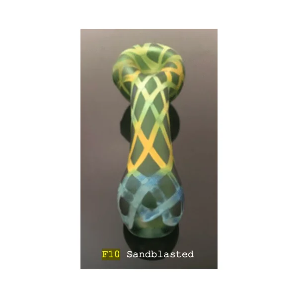 Izlow Glass F10 Crosshatch Sandblasted Handpipe