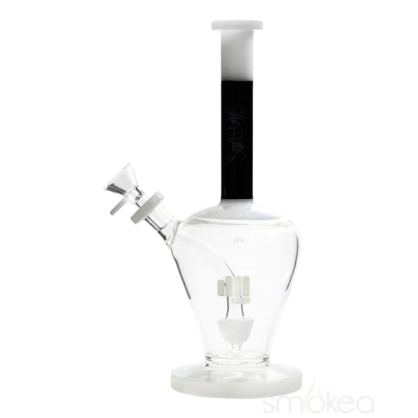 POUNDS by Snoop Dogg JFK Bong - Image 5