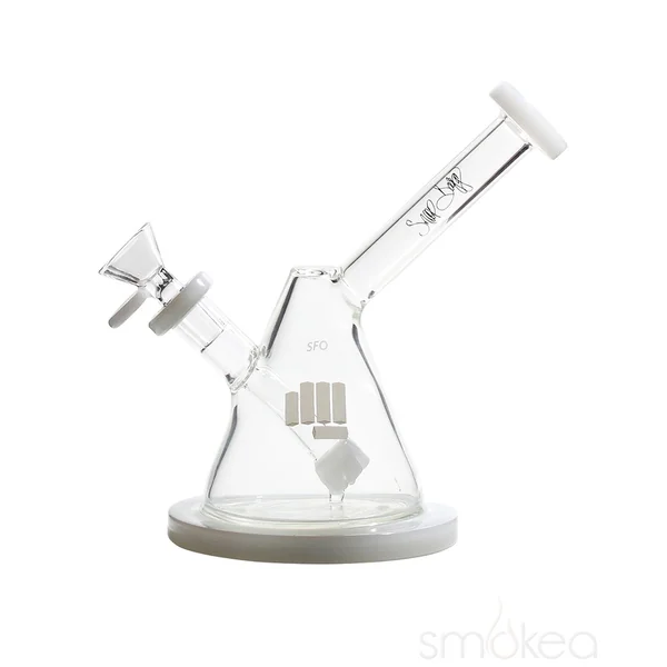 POUNDS by Snoop Dogg SFO Water Pipe - Image 6