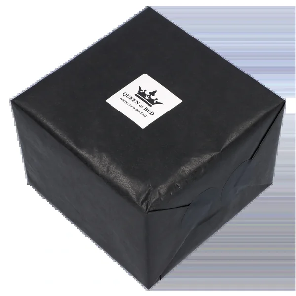 Queen of Bud Premium Soy Candle - Image 7