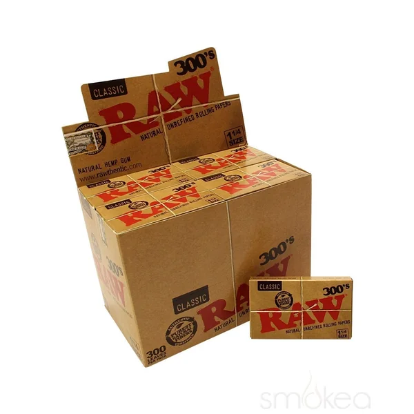Raw 300's Classic 1 1/4 Rolling Papers - Image 3