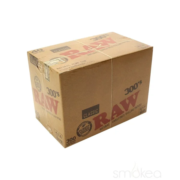 Raw 300's Classic 1 1/4 Rolling Papers - Image 4