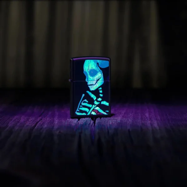 Zippo Lighter - Glowing Skull - Image 2